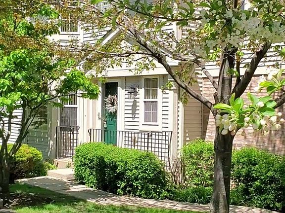 3rd image of 74 Egg Harbour Ct