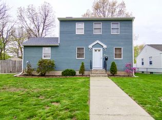 78 Thorndyke St, Springfield, MA 01118