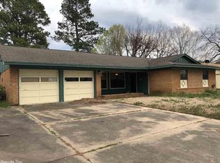 1005 S Wisconsin St, Pine Bluff, AR 71601