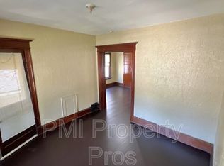 3243 W McKinley Blvd, Milwaukee, WI