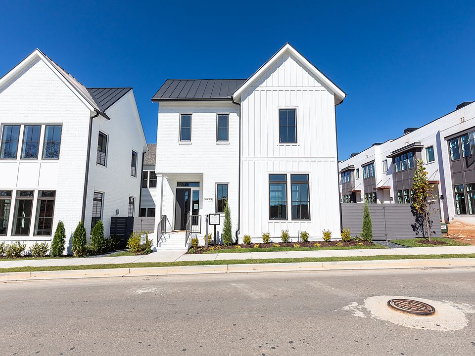 Photos are of model home, not actual home. Features may vary.