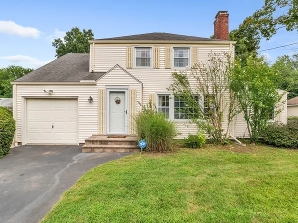 95 Fenway Dr, Springfield, MA 01119