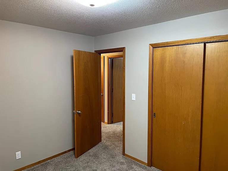 608 S Anderson St — Photo 18