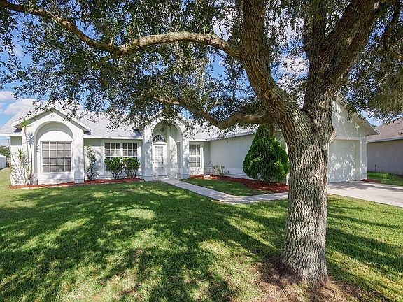 2nd image of 323 Lauderdale Ct