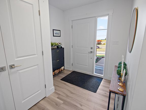 3rd image of 74 Macwilliams Rd #74B