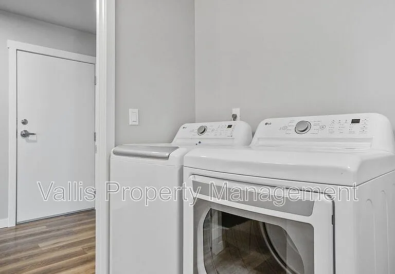 4374 Fisher Rd NE #204 — Photo 25