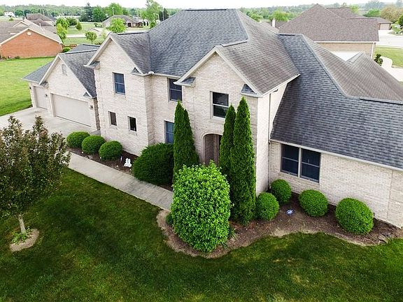 3rd image of 200 Westbury Dr
