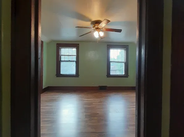 1227 Prairie Ave, Beloit, WI 53511