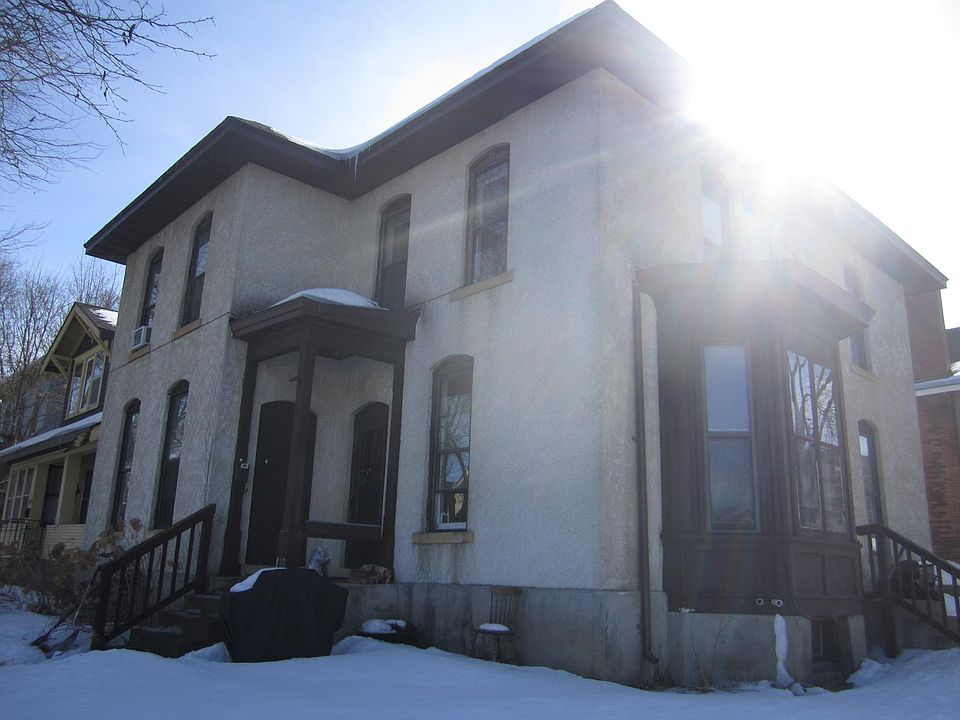 1st image of 103 1/2 Lincoln St