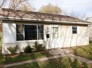 211 Monroe St, Waterloo, IA 50703