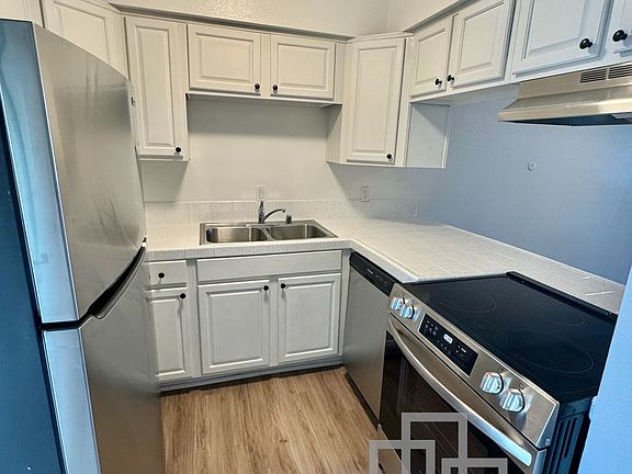 3rd image of 342 Juniper Ave #11220218