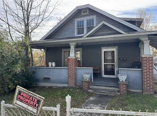 901 Park Dr, Dunbar, WV 25064