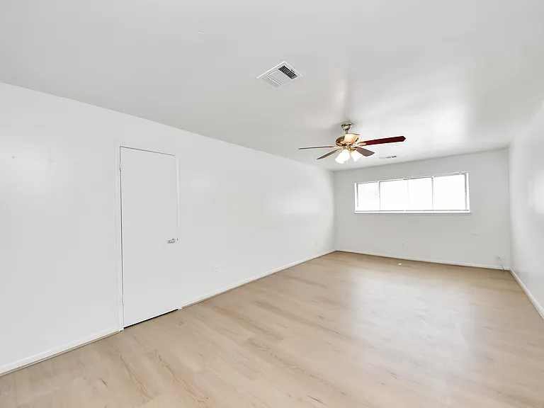 9131 Rentur Dr — Photo 19
