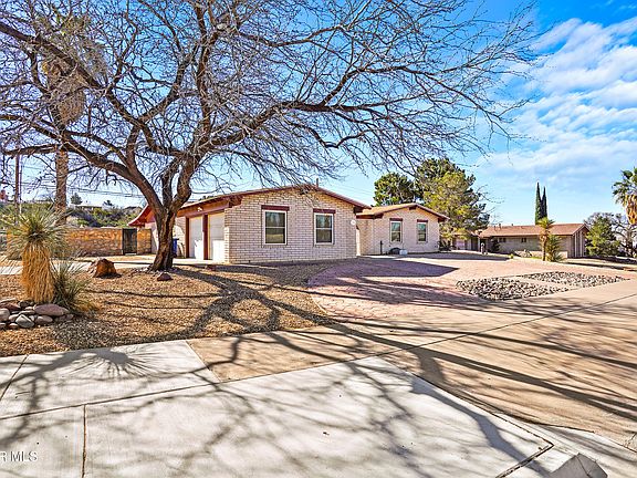 4th image of 700 De Leon Dr