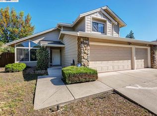 4925 Country Hills Dr, Antioch, CA 94531
