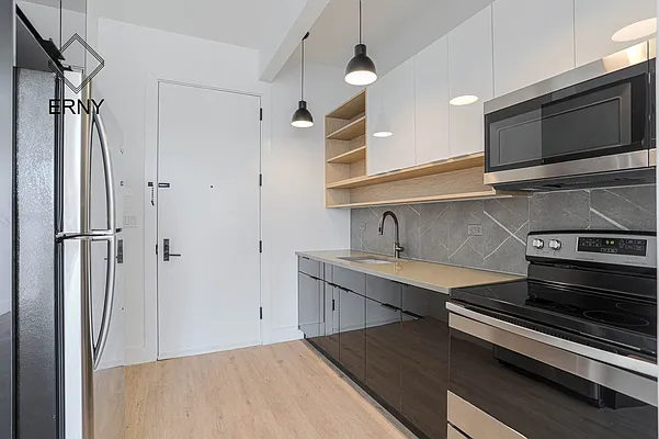 Rented by ERNY LLC | media 2