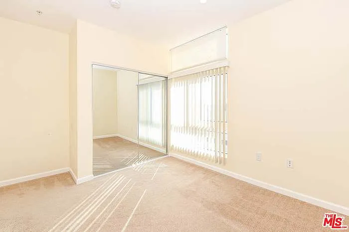 155 S Oxford Ave #203 — Photo 11