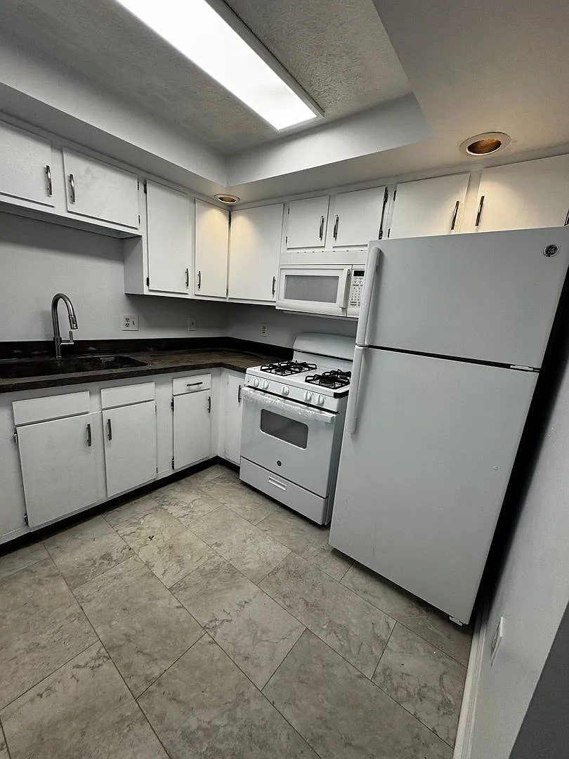 205 South Millvale Avenue — Photo 4