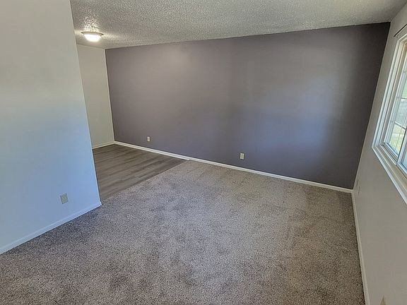 2nd image of 214 NW Chapel Dr APT 6