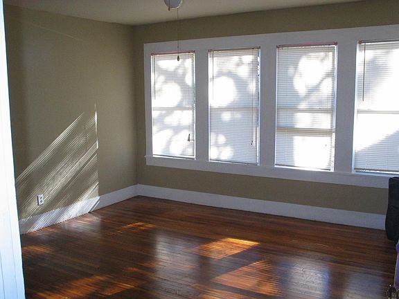 2nd image of 214 E Josephine St