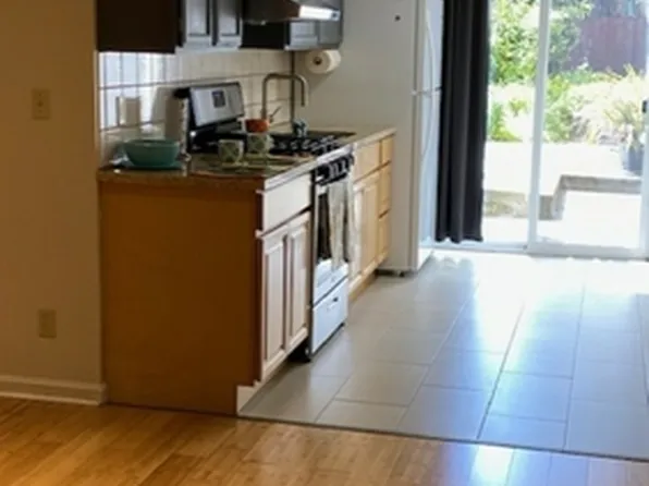 1319 25th Ave #A, San Francisco, CA 94122