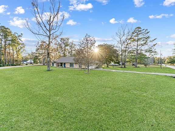 2nd image of 8450 Dama Dr