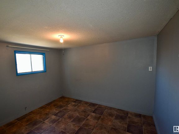 4th image of 3405 1st St W