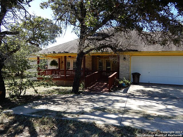 1st image of 409 Cimarron Dr