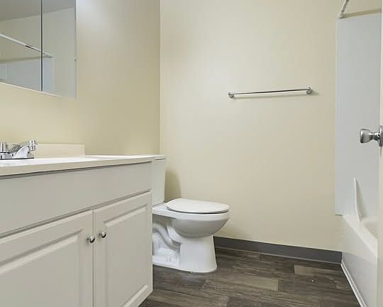 4th image of 10582 SE Cherry Blossom Dr #78