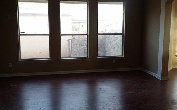 3rd image of 12578 Tierra Feliz Dr E