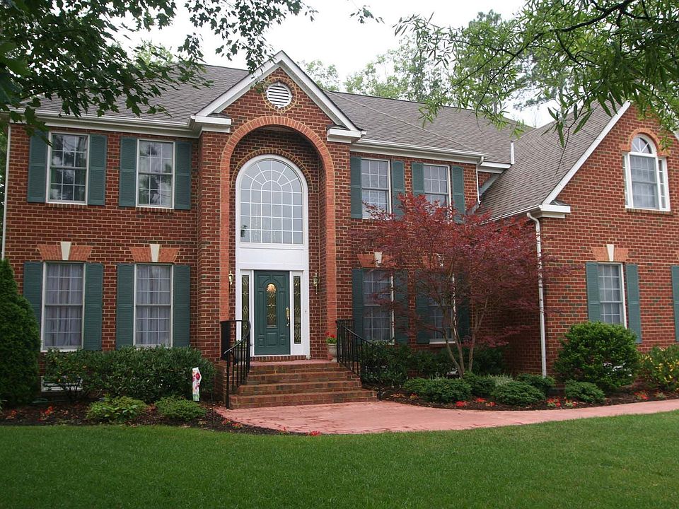 Gorgeous all brick!