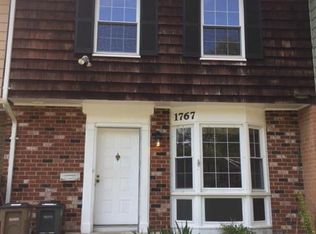 1767 Redgate Farms Ct, Rockville, MD 20850