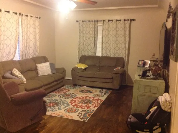 911 Castaic Ave, Bakersfield, CA 93308