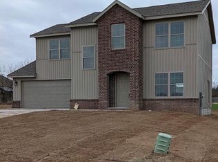 3515 Cherry Knoll Cir, Springdale, AR 72762