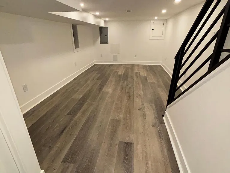 3190 Memphis St — Photo 23