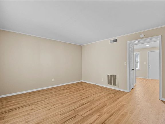 3rd image of 1626 Spring Garden St