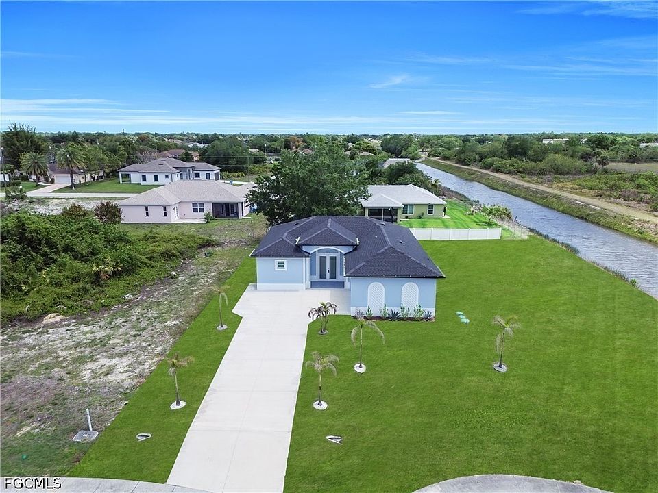 1st image of 900 Sunniland Blvd