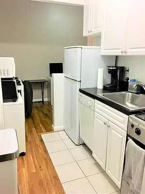 Rented by Charles Coutinho LLC | media 20