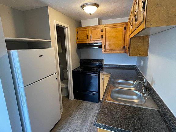 3rd image of 2801 Eliot Cir #3