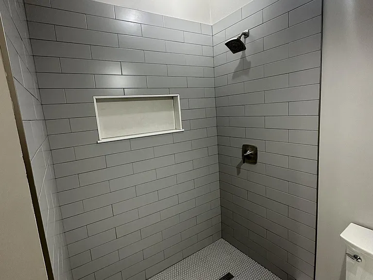 36 Center St #B — Photo 28