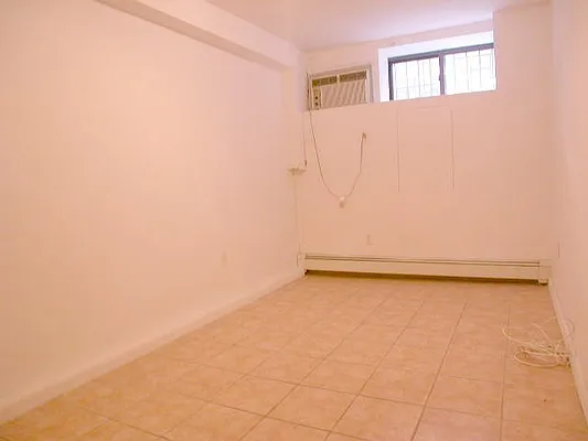 Rented by Glasser Realty LLC | media 14