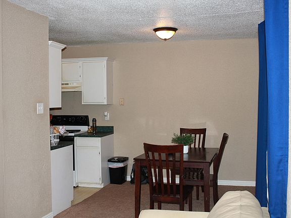 4th image of 1603 Brentwood Dr APT B