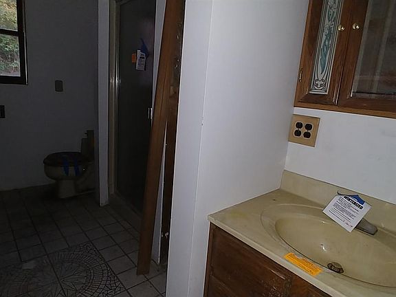 5th image of 2643 N Sycamore Haven Dr
