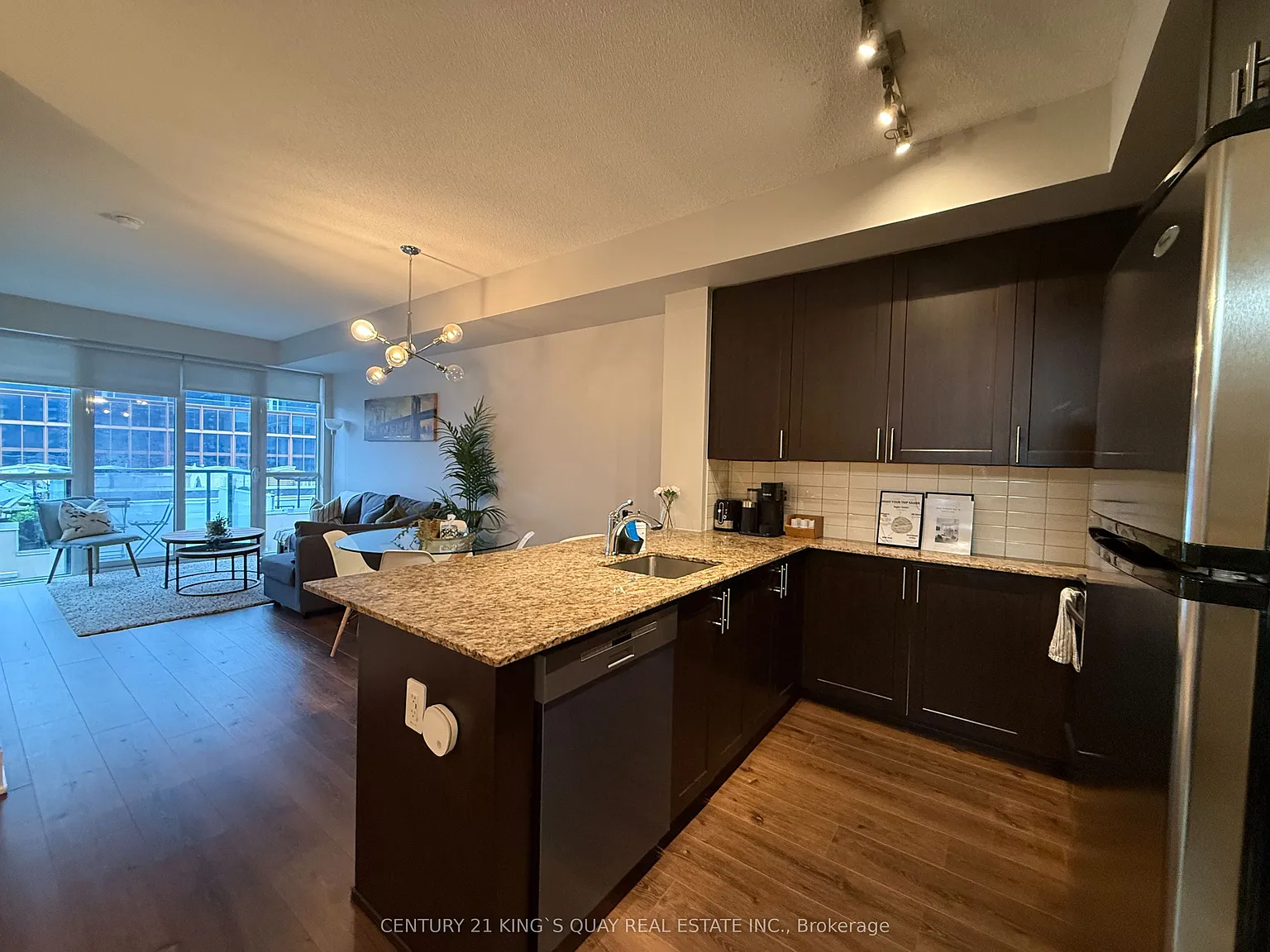 2 bed, $2,850 — Photo 3