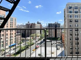 2841 Broadway
