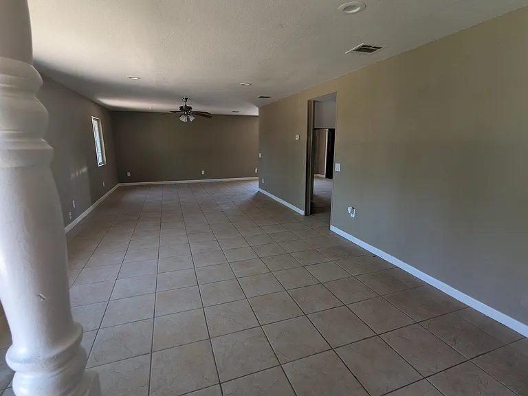 558 Cedar Ave — Photo 8