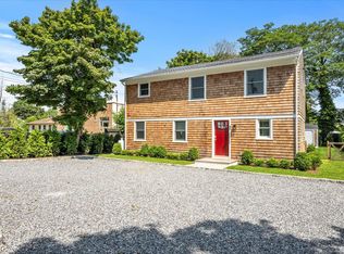 647 Montauk Hwy, East Quogue, NY 11942