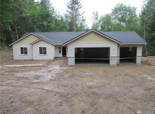 1400 SW Chipmunk Hill Ln, Pt Orchard, WA 98367