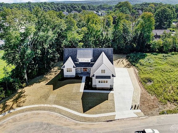 3rd image of 3611 River Birch Dr