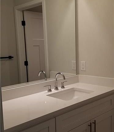 5th image of 7023 W 162nd Ter